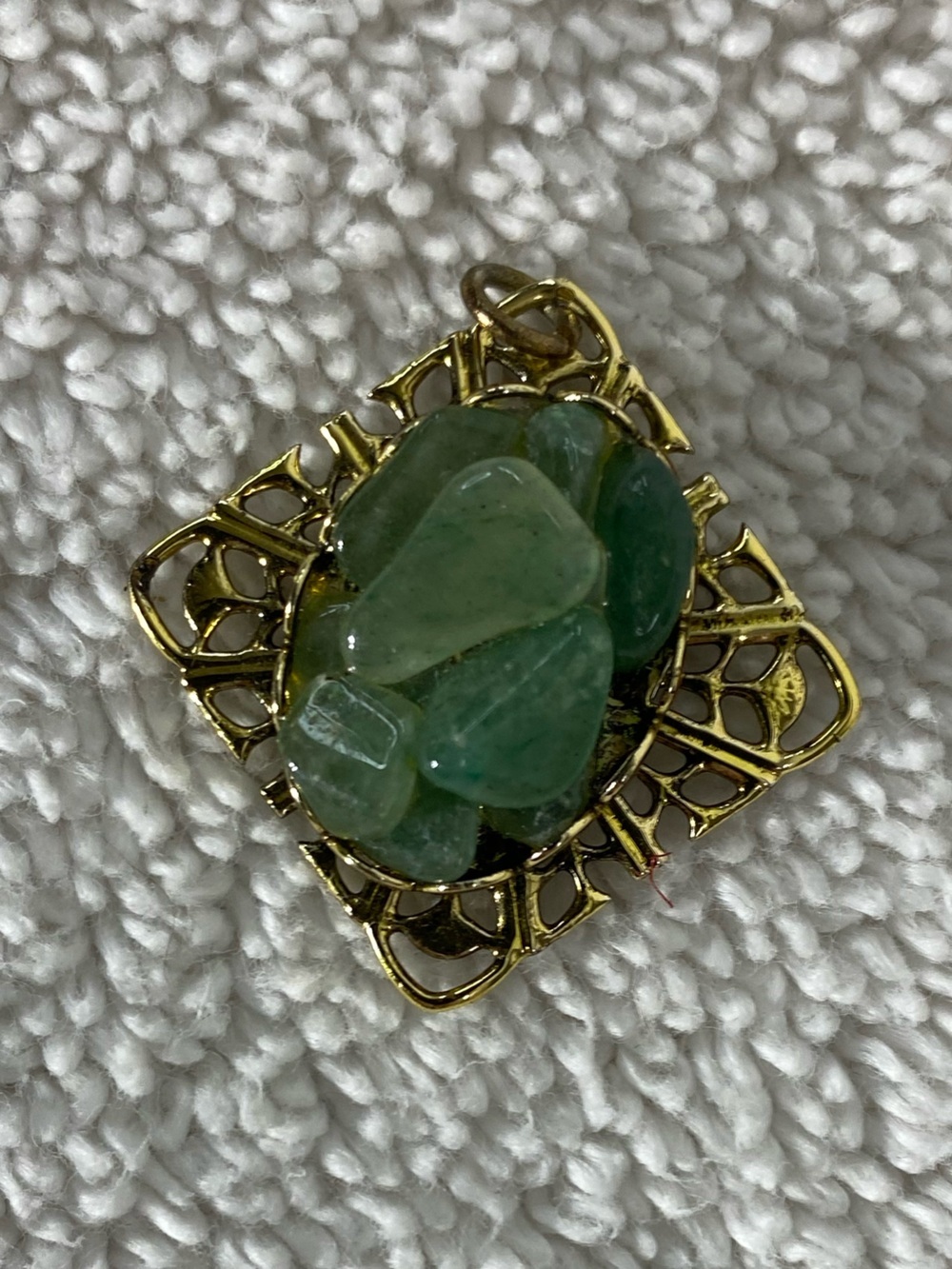 Vintage Gold Tone W Green Stone Chips Cluster Ornate Square Pendant